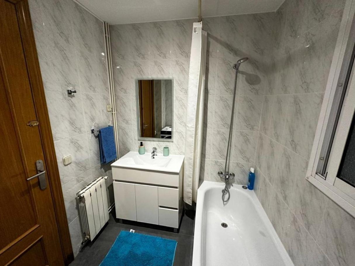 Habitaciones Acogedoras Барселона Экстерьер фото