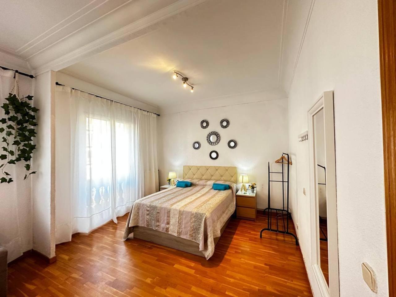 Habitaciones Acogedoras Барселона Экстерьер фото