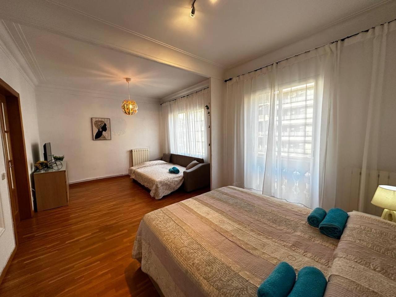 Habitaciones Acogedoras Барселона Экстерьер фото