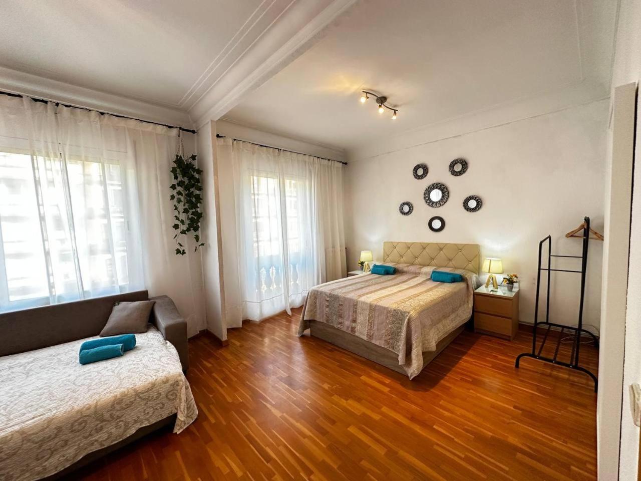 Habitaciones Acogedoras Барселона Экстерьер фото
